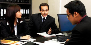 Đề xuất giảm thời hạn có giá trị của Giấy phép hành nghề luật sư tại Việt Nam