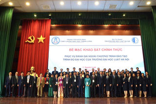 Bế mạc khảo sát chính thức đánh giá ngoài 04 chương trình đào tạo trình độ đại học của Trường Đại học Luật Hà Nội