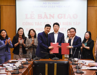 Đổi mới nội dung, hình thức ấn phẩm để thể hiện rõ bản sắc của Báo Pháp luật Việt Nam