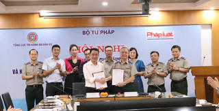 Báo Pháp luật Việt Nam - Tổng Cục Thi hành án dân sự: Phối hợp nâng cao hiệu quả công tác truyền thông