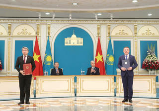 Việt Nam và Kazakhstan tăng cường hợp tác về pháp luật