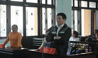 12 năm tù cho kẻ đâm chết em trai sau cuộc nhậu