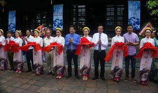 Chiêm ngưỡng đồ sứ ký kiểu thời Lê, Trịnh, Nguyễn