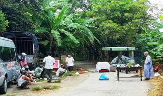 Hoảng hốt phát hiện người đàn ông chết nổi trên sông