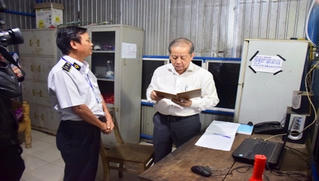 Chủ tịch UBND tỉnh Thừa Thiên - Huế kiểm tra đột xuất công tác phòng chống dịch tả lợn châu Phi