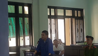 Giám đốc Công ty chiếm đoạt 3 ô tô của đối tác