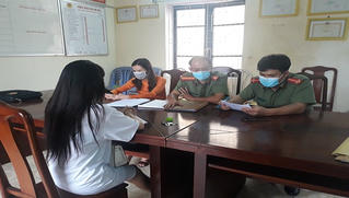 Đăng thông tin thất thiệt về Covid-19, cô gái Huế bị phạt 10 triệu đồng