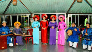 Tạm dừng biểu diễn ca Huế