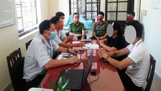 Đăng tin sai gây hoang mang, cô gái ở Huế bị phạt 7,5 triệu đồng
