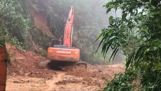 Điều động 2 trực thăng ứng cứu người bị mắc kẹt tại khu vực thuỷ điện Rào Trăng 3