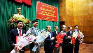 Thừa Thiên Huế công bố các Quyết định về công tác cán bộ