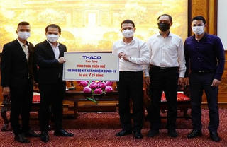 Công ty CP Ô tô Trường Hải tặng Thừa Thiên Huế 100.000 bộ kit test nhanh kháng nguyên SARS-CoV-2