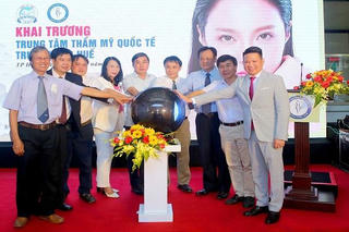 Trung tâm Thẩm mỹ Quốc tế Trung ương Huế chính thức đi vào hoạt động