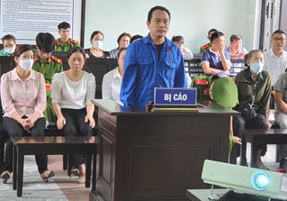 Tuyên phạt Chủ tịch Hội đồng quản trị quỹ tín dụng hơn 18 năm tù