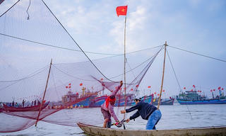 Đặc sắc lễ hội cầu ngư của người dân miền biển Thừa Thiên Huế