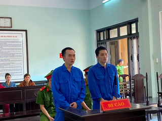 Người bán và người mua ma túy cùng nhau lĩnh án