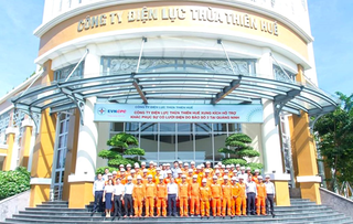 Điện lực Thừa Thiên Huế cử lực lượng xung kích hỗ trợ khắc phục sự cố lưới điện do bão số 3 tại tỉnh Quảng Ninh