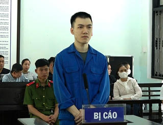 Lừa bán hàng điện tử giá rẻ, chiếm đoạt gần 1,1 tỷ đồng