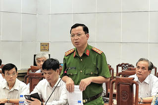 Công an công bố thông tin liên quan vụ con trai 16 tuổi đầu độc cha bằng sữa