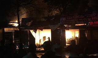 2 tỷ đồng bị đốt trong 1 đêm