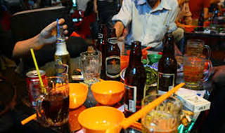 Tạm giữ hai anh em vì giải quyết mâu thuẫn sau khi uống rượu 