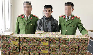 Liên tục bắt giữ các đối tượng vận chuyển, buôn bán trái phép pháo nổ