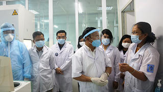 Hà Tĩnh ra mắt phòng xét nghiệm chẩn đoán bệnh truyền nhiễm và Covid-19