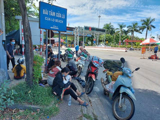 Đôi nam nữ nhiễm COVID-19 giấu chuyện vào nhà nghỉ dọc đường