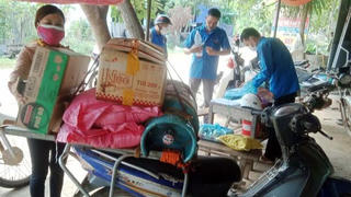 Những lá đơn đầy nhiệt huyết trong 'cuộc chiến' chống đại dịch