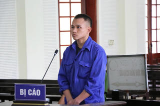 Gã tình nhân bội bạc nhận án phạt tù khi người yêu trở về tố cáo