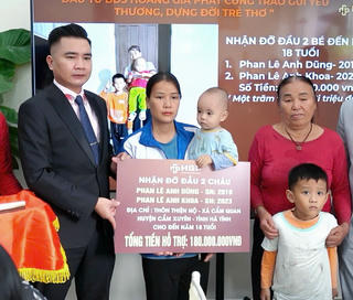 Thêm hai cháu được Hoàng Gia Phát đỡ đầu đến năm 18 tuổi