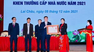 Sở Tư pháp Lai Châu đón nhận Huân chương Lao động hạng Nhì 