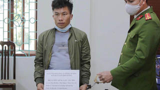 Bắt đối tượng vận chuyển trái phép 21 bánh heroin ở Lai Châu