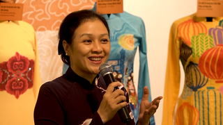 Tiếp nhận tài liệu hiện vật “Ký ức và di sản” kỷ niệm ngày 8-3