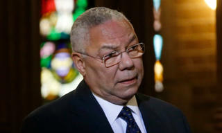Cựu ngoại trưởng Mỹ Colin Powell qua đời vì Covid-19