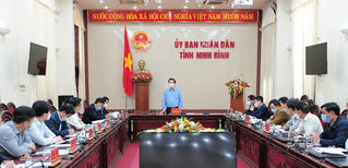 Ninh Bình họp đẩy nhanh tiến độ tiêm mũi 3 vaccine phòng COVID-19