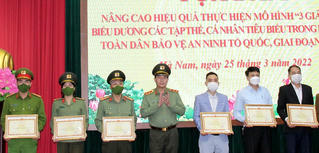 Hà Nam biểu dương cá nhân, tập thể tiêu biểu trong phong trào Toàn dân bảo vệ ANTQ