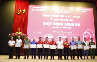 Lai Châu: Hơn 3.000 người tham gia hiến máu trong Ngày hội hiến máu "Giọt hồng sông Đà" lần thứ V năm 2022.