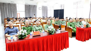 Ninh Bình: Kỷ niệm ngày truyền thống lực lượng An ninh chính trị nội bộ - An ninh kinh tế