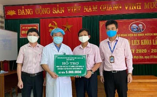 NHCSXH Quảng Bình ủng hộ hàng trăm triệu đồng chung tay cùng cả nước chống dịch Covid-19 