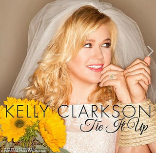 Kelly Clarkson bí mật tổ chức hôn lễ