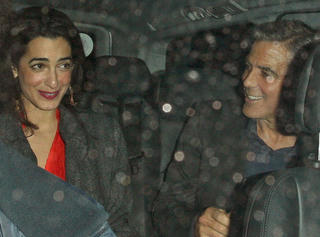 George Clooney hẹn hò tình mới 
