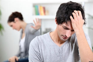 Im lặng cho vợ ngoại tình?