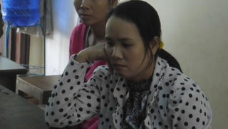Đánh vợ như kẻ thù, "cưng" bồ như trứng mỏng