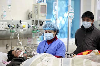 Cảnh báo viêm não do vi rút, đột quỵ vì rét kéo dài