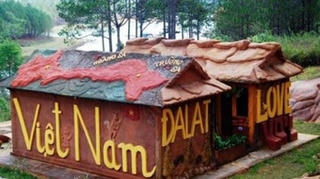 Dựng nhà đất đỏ bazan bằng tình yêu biển đảo 