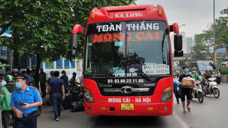 Thanh Tra Sở GTVT Hà Nội kiên quyết xử lý xe khách dừng đỗ sai quy định