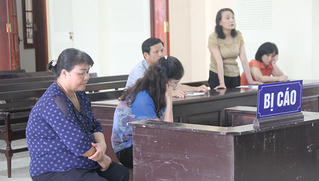 Kế toán và thủ quỹ trường học tham ô hơn 1,5 tỷ tiền lương nhận án tù