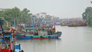 Nghệ An di dời người dân, neo đậu tàu thuyền phòng, chống bão