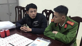 Nhân viên sơn làm sơn giả bán thu lợi nửa tỷ